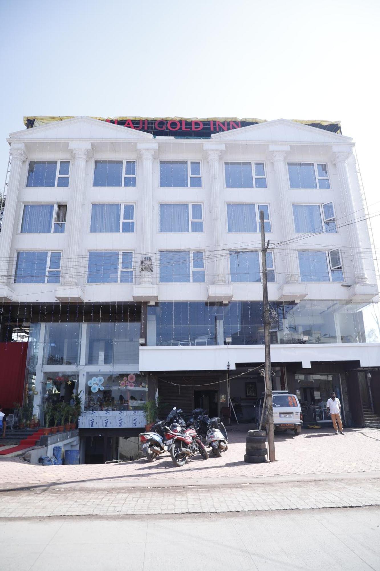Balaji Gold Inn Hotel 胡布利 外观 照片